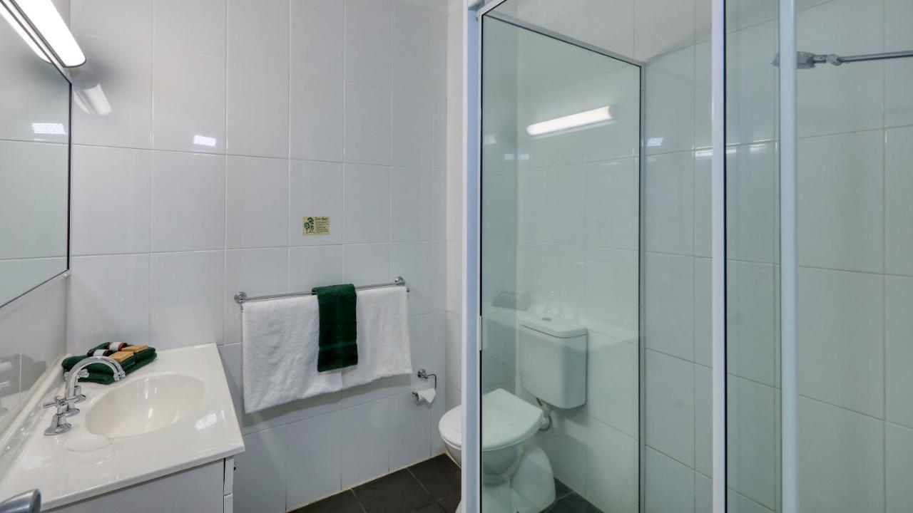 Hamilton Henry Parkes Motor Inn מראה חיצוני תמונה